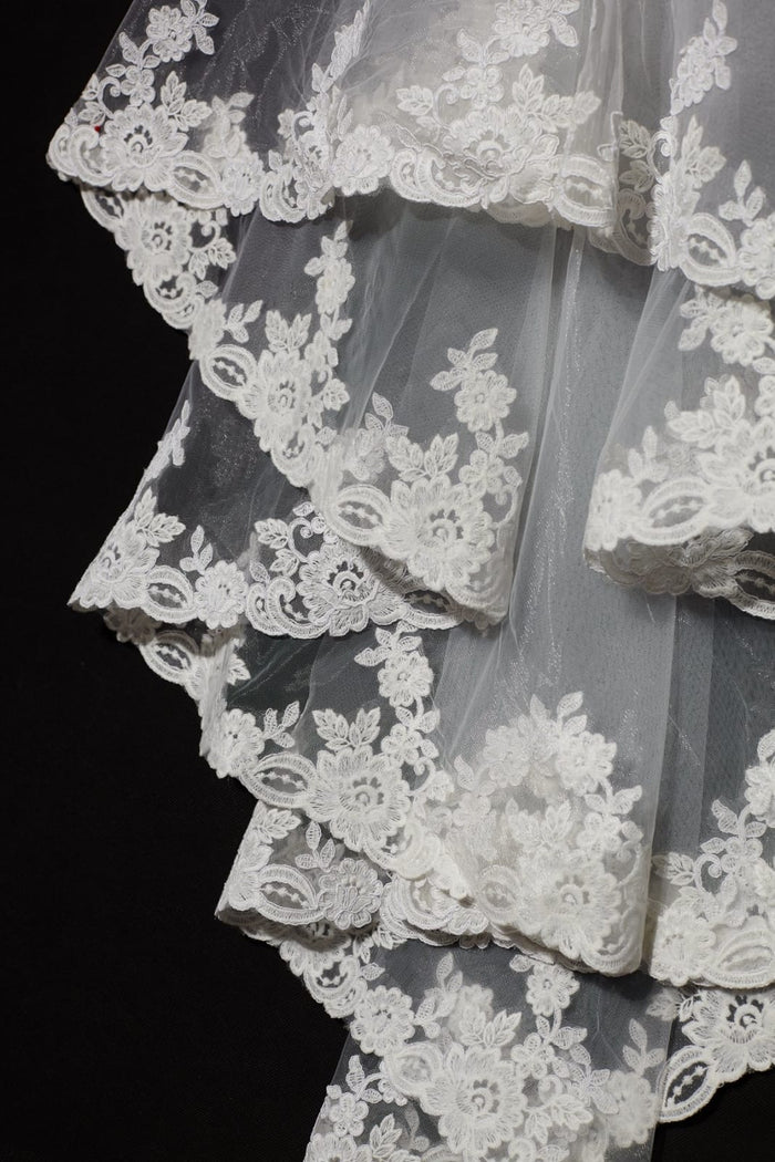 2 Layers Elbow Length Lace Wedding Veil