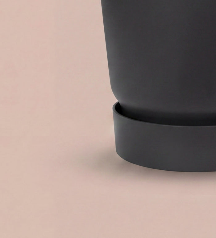 Black Elho Greenville Pot 16cm