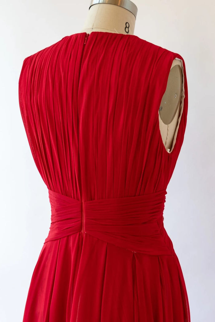 Crinkle V Neck Sleeveless Pleated Red Chiffon Long