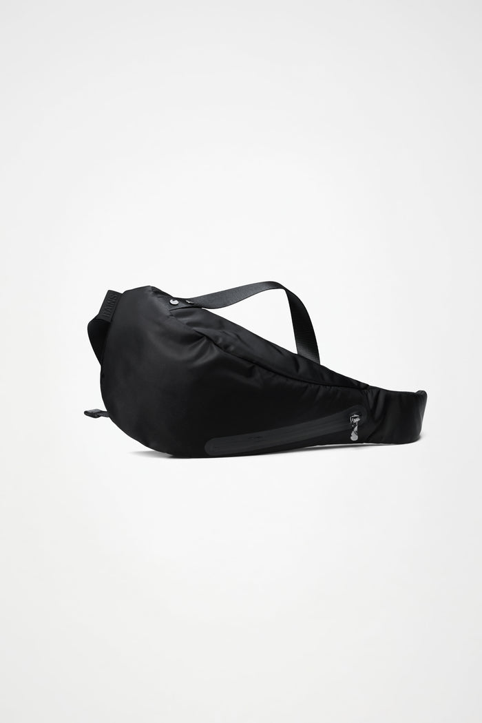 RAINS Delphi Crossbody Bag Black 25L H49 x D9 x W20 cm Crossbody