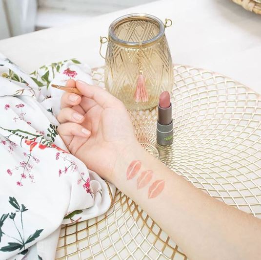 LIPSTICK BIO - Glossy Pearly 402 VANILLE FRAISE