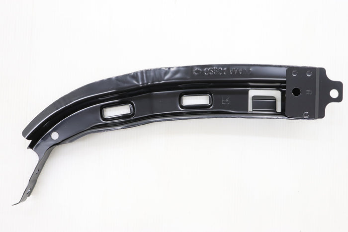 NISSAN Front Bumper Lower Retainer RH - Skyline BNR34 #663101682 NISSAN