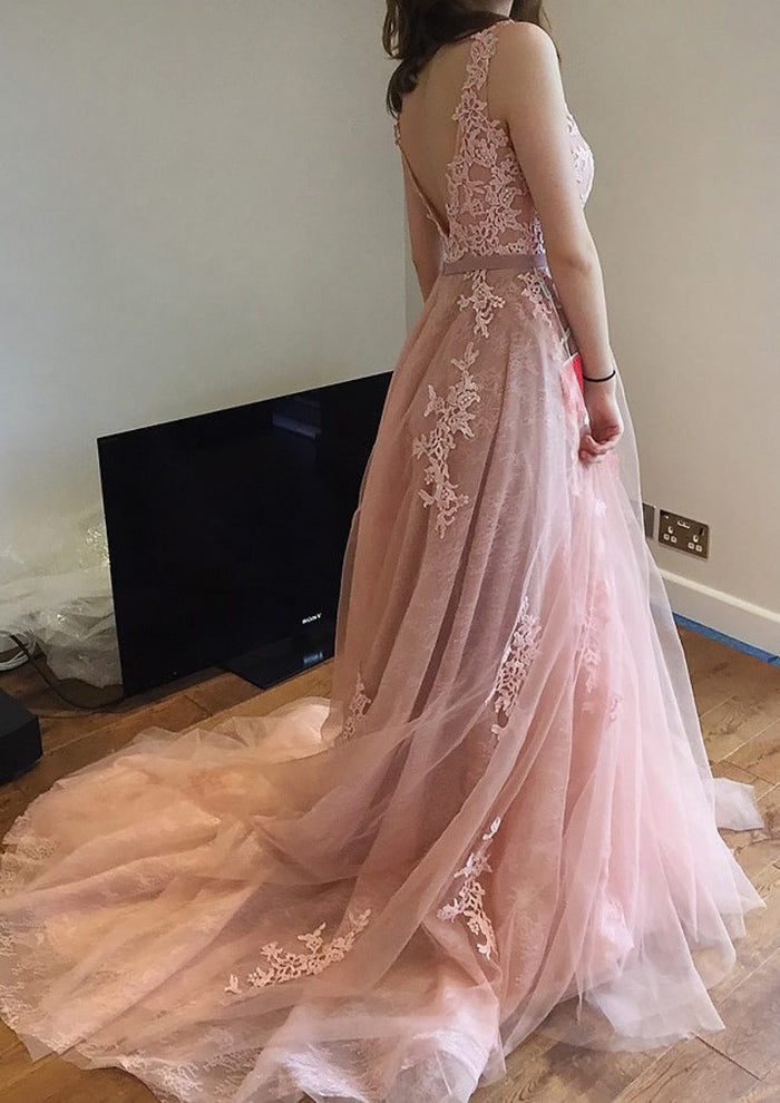 Princess Sleeveless V Back Floor Length Court Train Tulle