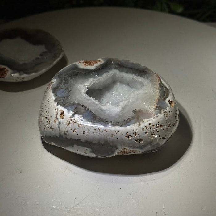 Quality Agate Geode "Jewelry Box", 1.7 lbs & 2.7" Tall #5251-0004 - Brazil GemsBrazil GemsQuality Agate Geode "Jewelry Box", 1.7 lbs & 2.7" Tall #5251-0004Agate Jewelry Boxes5251-0004