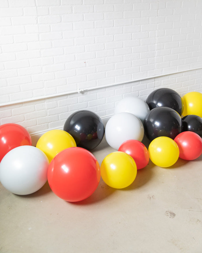 Racecar - Ceiling & Floor Balloons Set