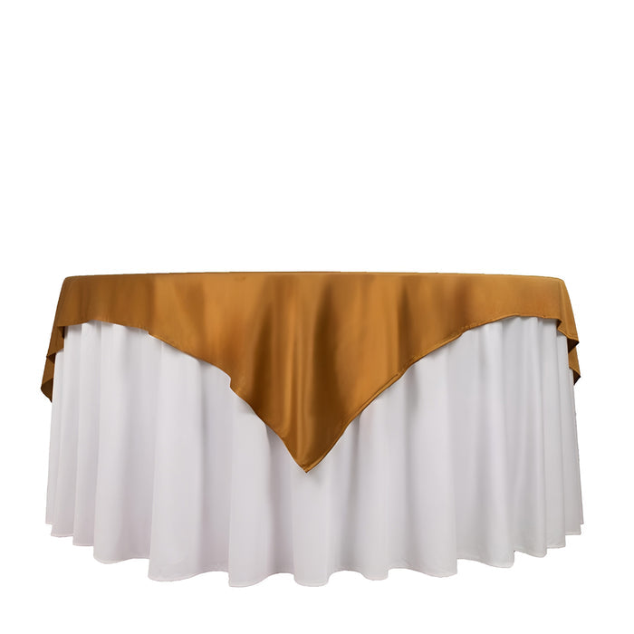 Gold and white tablecloth with elegant draping design
