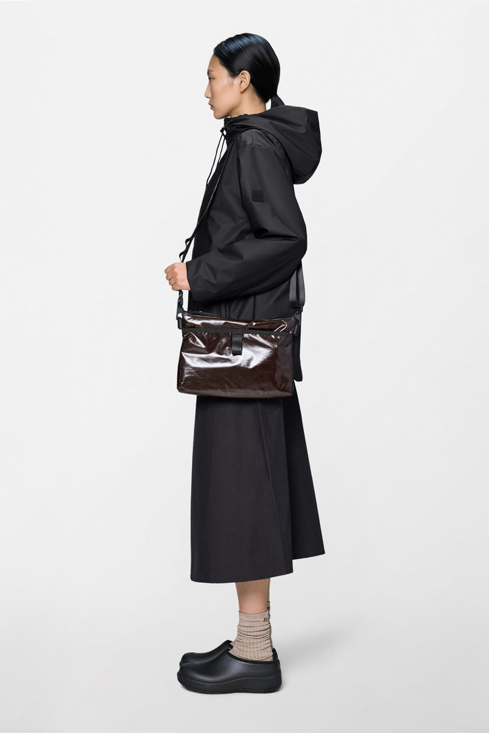 RAINS Sibu Musette Bag Bark 2.60L H21 x D3.50 x W30 cm Crossbody