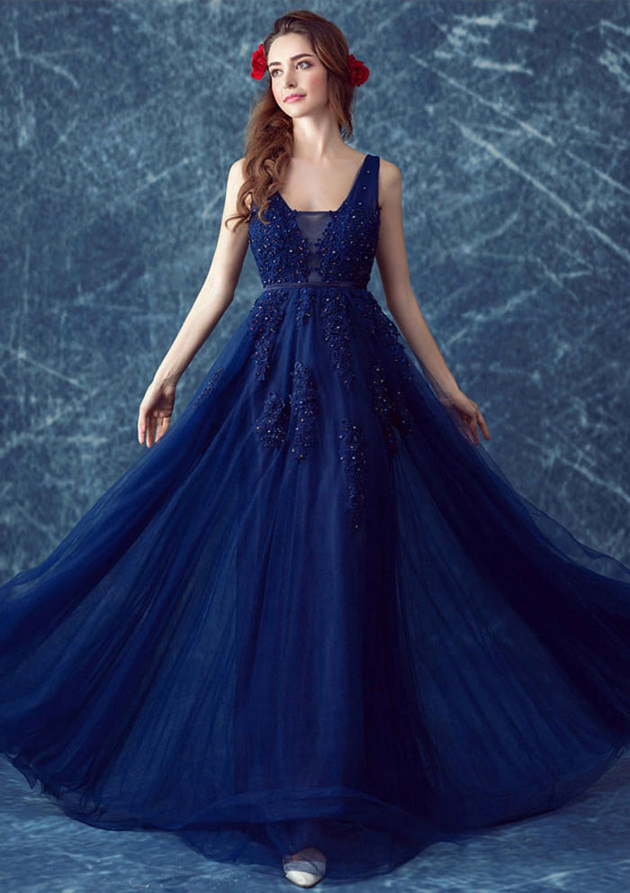 Tulle Sweep Train A-Line/Princess Sleeveless V-Neck Evening